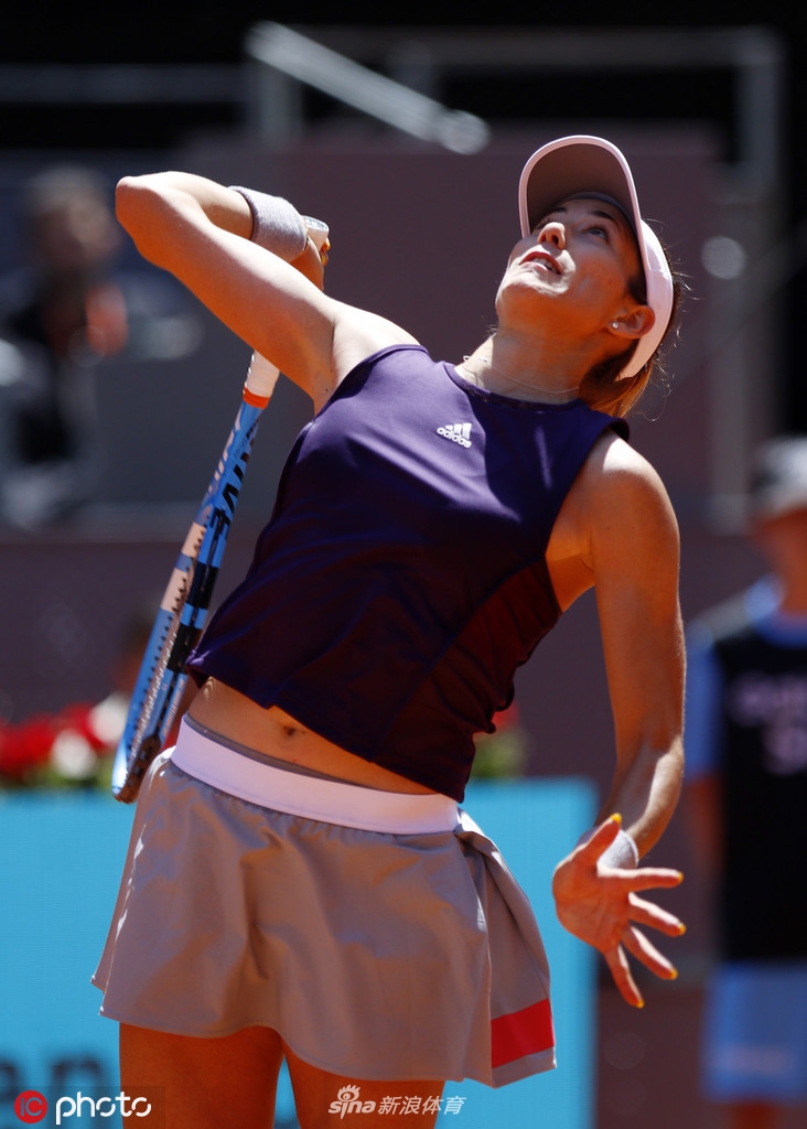 爱游戏平台-穆古鲁扎遭遇三持续失利，西班牙队教练压力巨大！-爱游戏平台